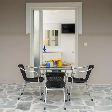 公寓 Irene Luxury Apartments Metaxáta
